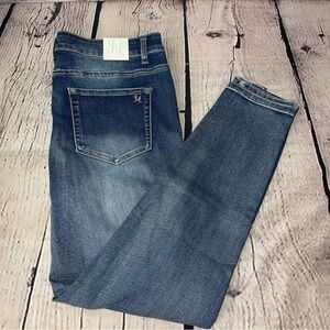 Grace & lace distressed patch jeans size 16